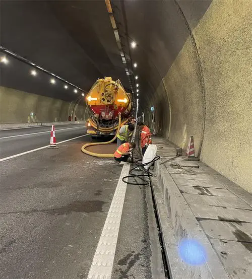 邱县隧道排水渠清淤